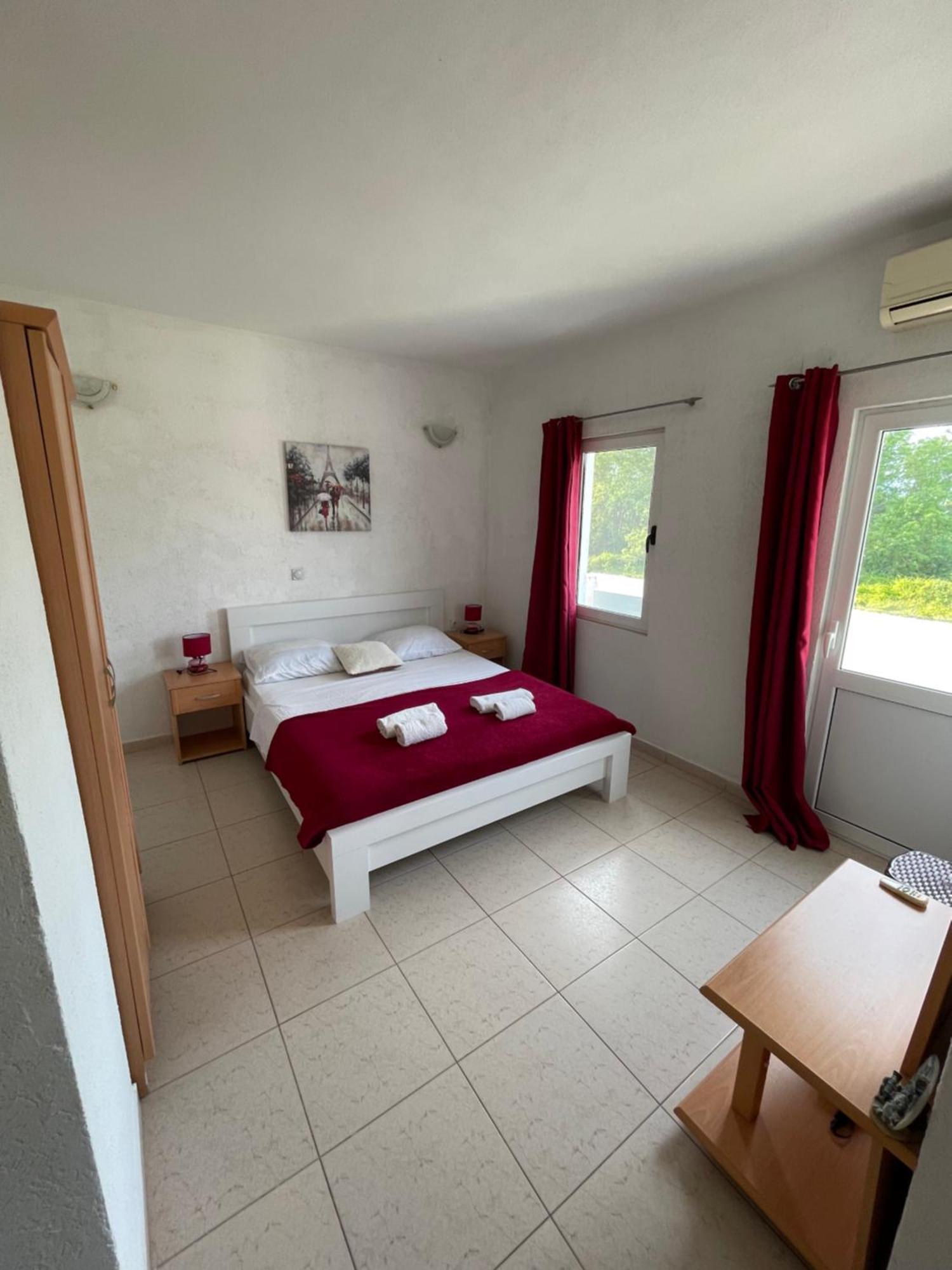 Lux Sereno Village Улцинь Номер фото